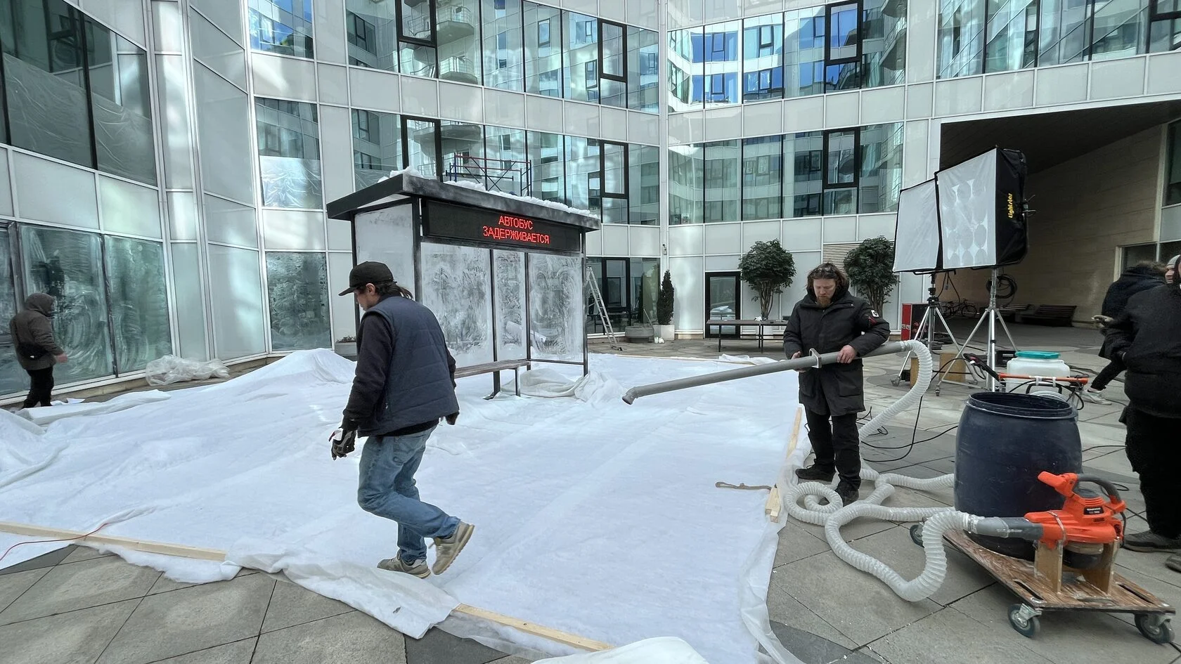 Процесс — искусственный снег