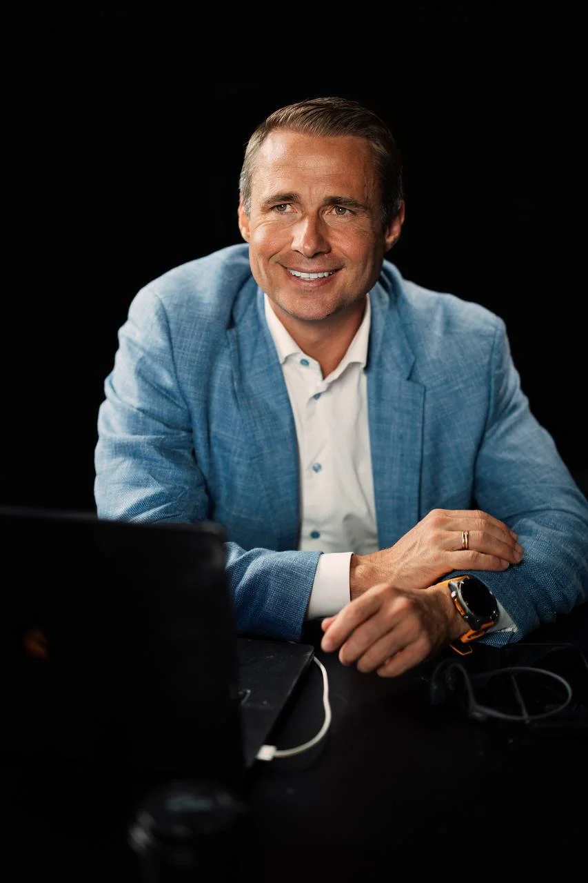 Рокко Сифредимен бірге Марко Поло порносы