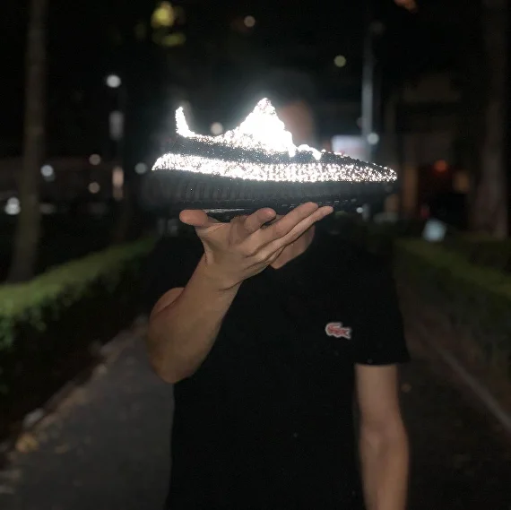 Yeezy boost 350 v2 static clearance reflective black