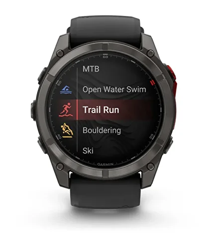экран часов garmin fenix 8 amoled со встроенным фонариком
