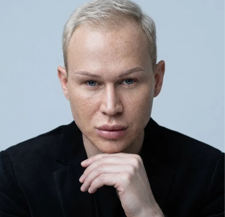 Доминик Лаурен — стилист по волосам