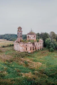 Постер: «Порушенные храмы Подмосковья»