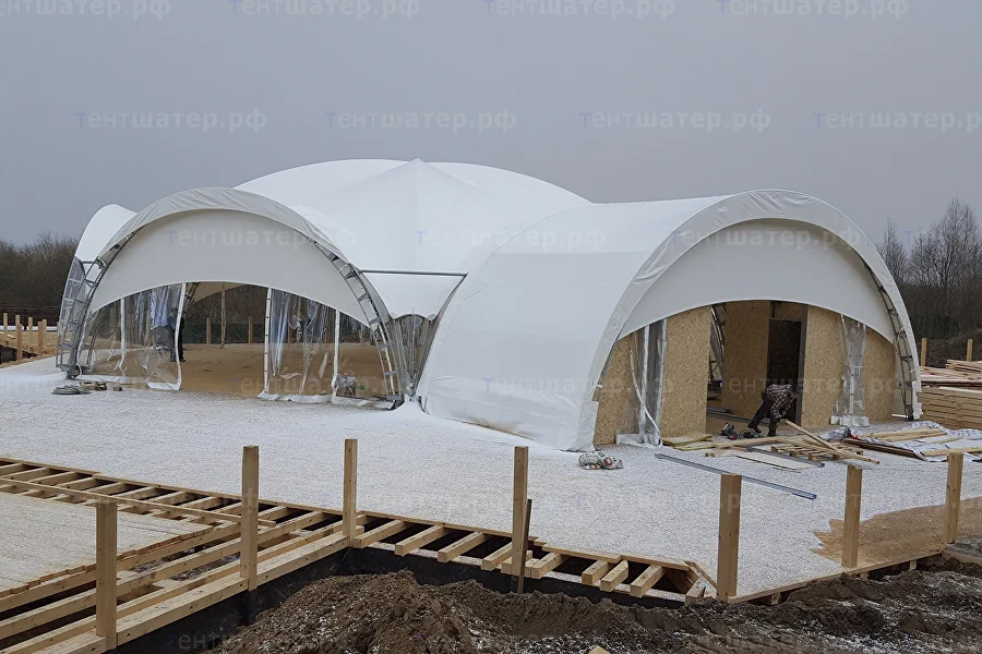 Арочный шатёр «Гексагональ» 20×17 для свадебной площадки в Сыктывкаре