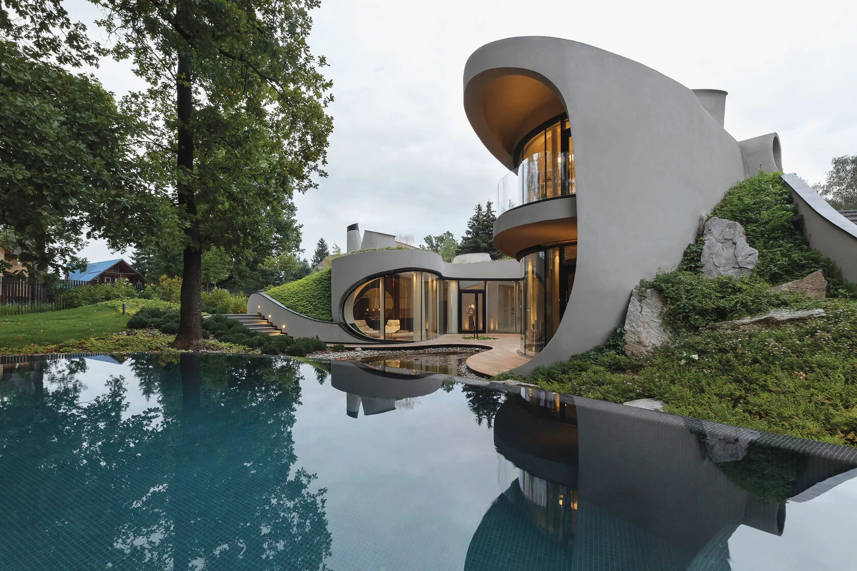 THE HOUSE IN THE LANDSCAPE Hover
