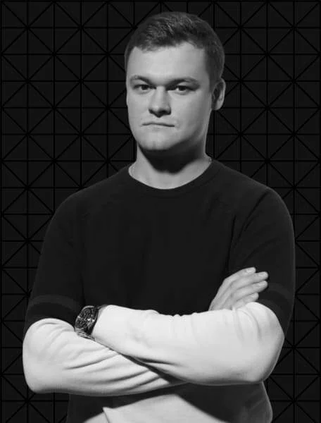 Максим Леухин