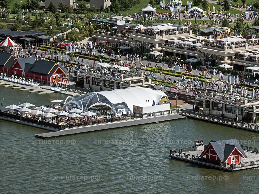 Шатёр Sky Lounge «Гексагональ» 20×32 на пирсе Казани для Red Bull Air Race
