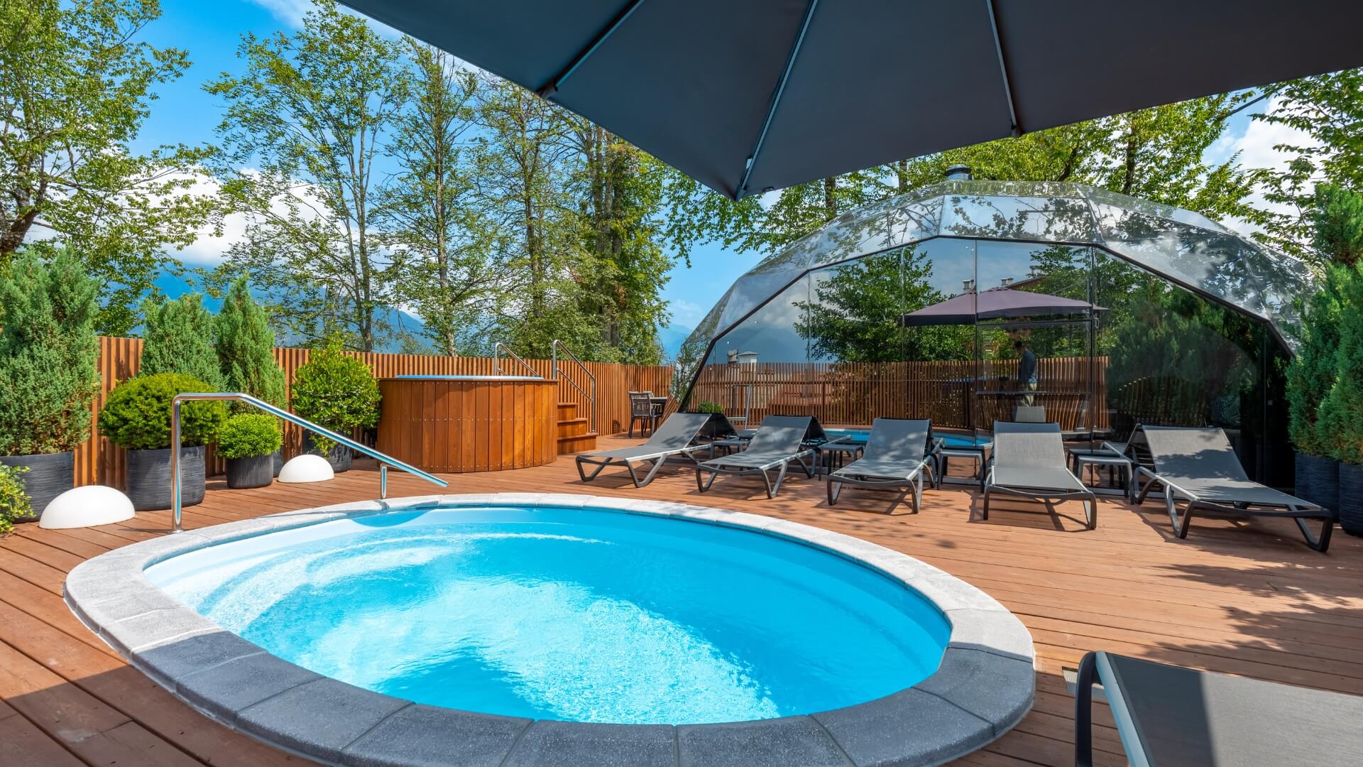 Sky SPA Сулимовка Красная Поляна — термальный комплекс с видом на горы