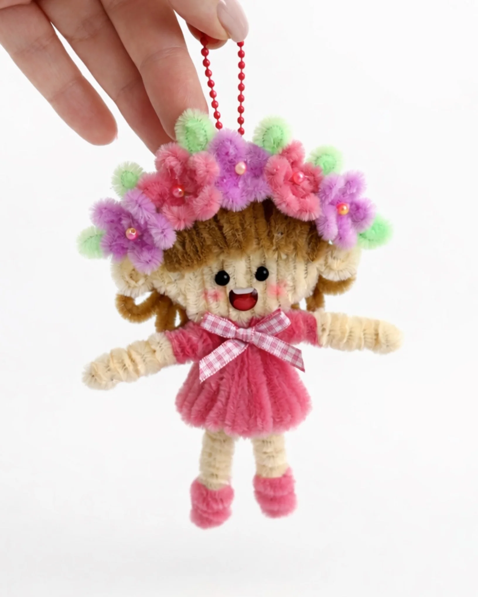 Малышка с венком