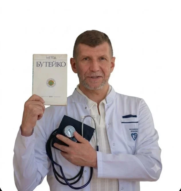 Врач Денис Файзуллин