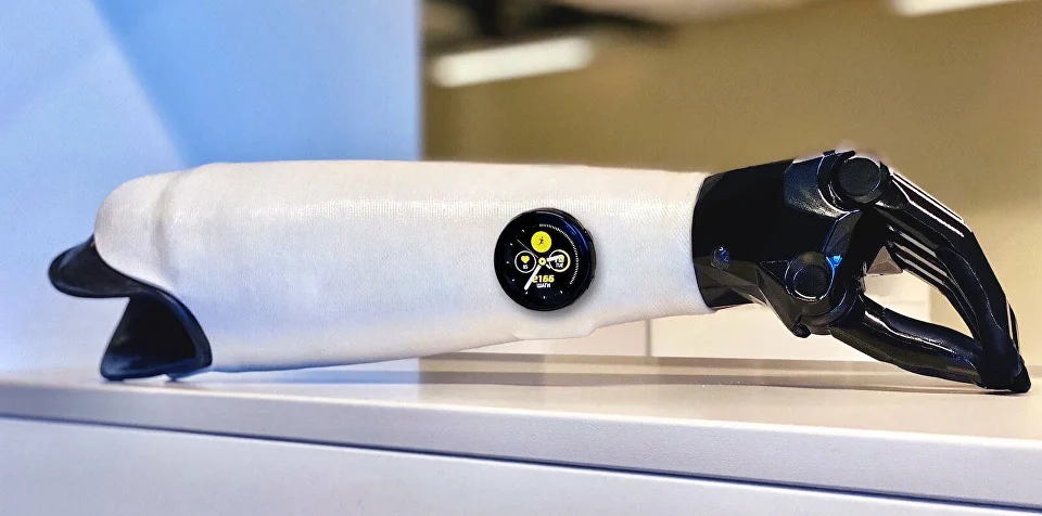 Бионическая рука