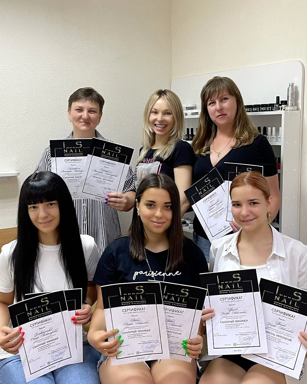 Выпуск курса PRO-Мастер маникюра ISnail с ученицей и сертификатом, фото 4