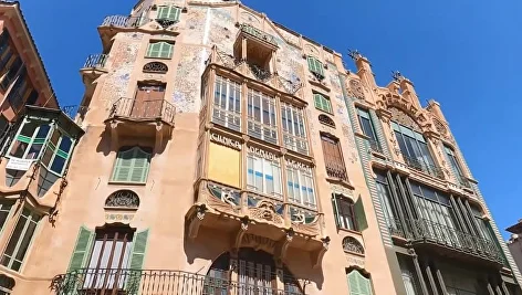 [Imagen: mallorca-house.jpg.webp]