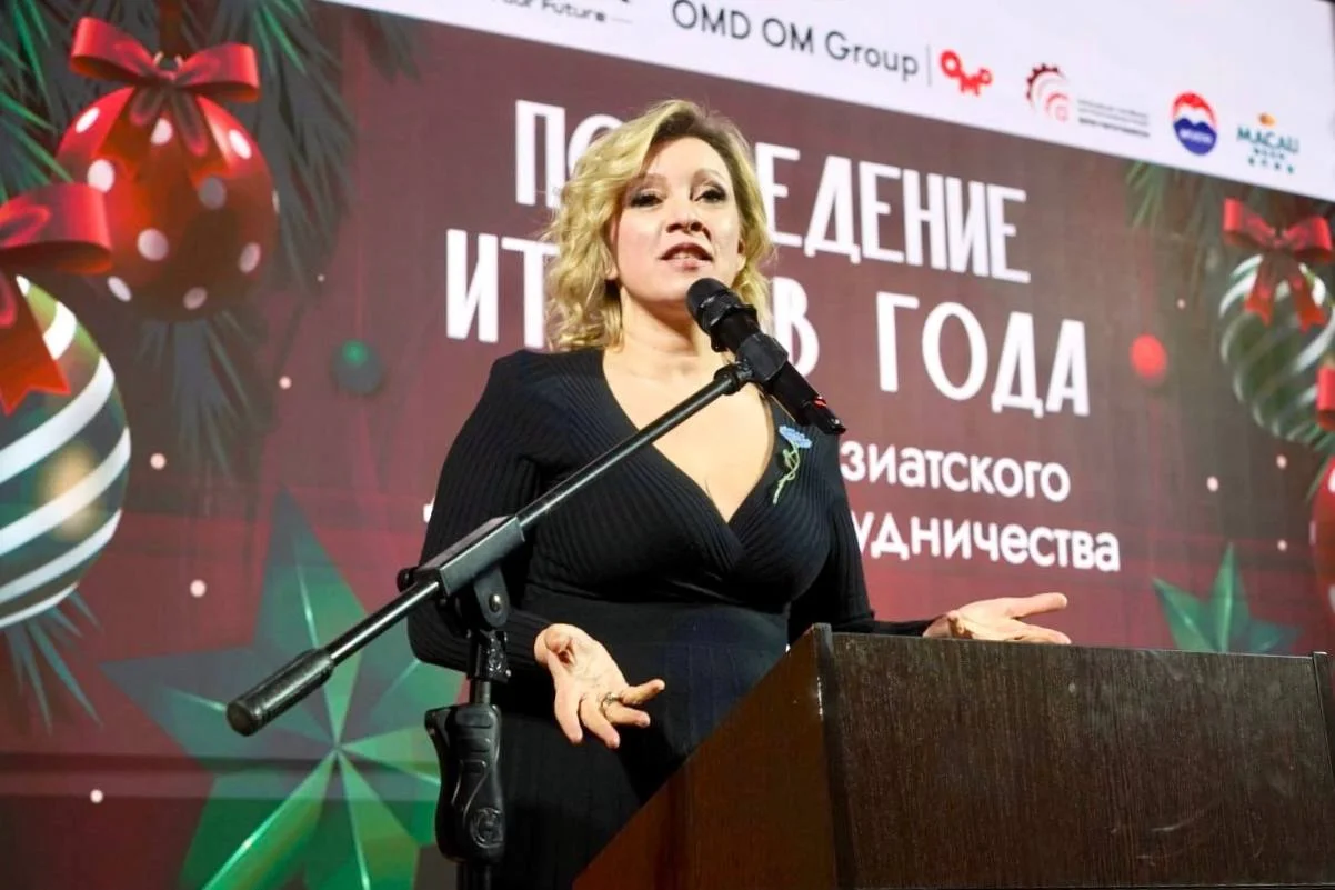 Общее фото участников и лауреатов на сцене VIII приёма РАСПП