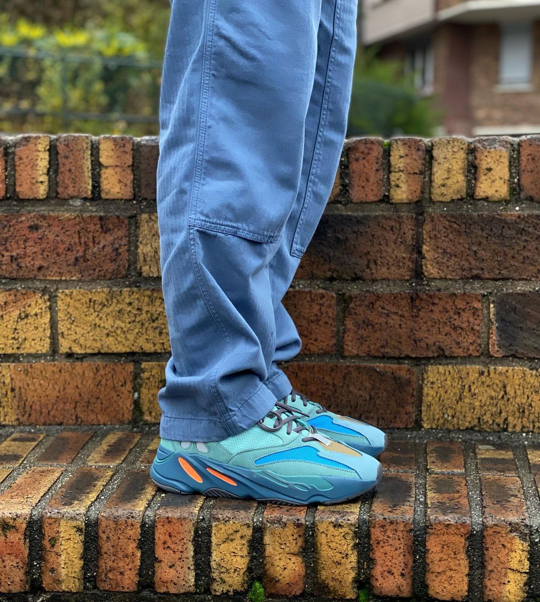 Adidas Yeezy Boost 700 Faded Azure - 100%